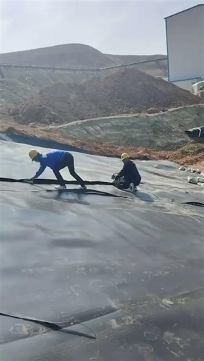 Dangerous or not for Geomembrane installation #cementblanket #pondliner #geomembrane #geosynthetics