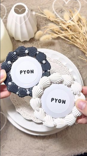 I'm making a whipped deco rosette!💕🌟Next orders will be accepted on March 20th at 9pm🌟Look forwar...