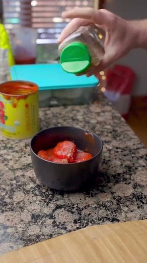 Pizza Styles Episode 1: The Trenton Tomato Pie