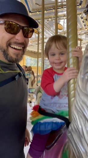 The Cohen 5 enjoyed our first amusement park experience now that the twins are old enough to cruise around a bit more. We had an AWESOME time at @dollywood — fun rides & smiles for all ages & stages of development, which ain’t easy to come by. | Logan Cohen