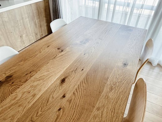 【超簡単】無垢材テーブルのお手入れにおすすめのオイルメンテナンス方法をご紹介