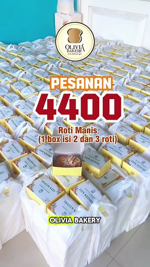 Pesan Snackbox dengan Tulisan Acara di Boxnya - Olivia Bakery