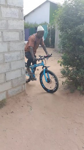 Check my balance 🇿🇲#african #zambia #bikelife #respect #zambianstunts | Jacob Zm