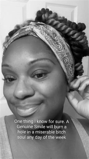 Smile 😃 😊 🙏✨️💕 make sure it reach your eye windows