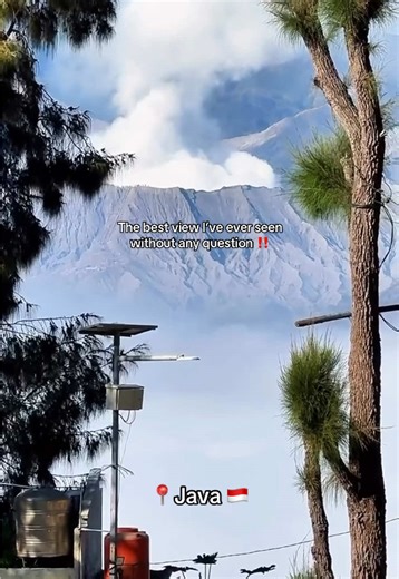 When I tell you Java is one of the best places I’ve ever been to, I HONESTLY MEAN IT! #travel #explore #java #volcano