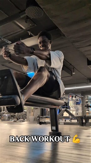 HEAVY BACKDAY 💪 #bodybuilding #gymlife #fypシ゚viral #backworkout #gymmotivation