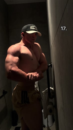 I train and critique myself harder than anyone I’ve ever known. #gym #mrolympia #cbum #test #letsgogetjacked