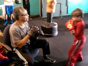 6 years old kid boxing...only 7th week training.
