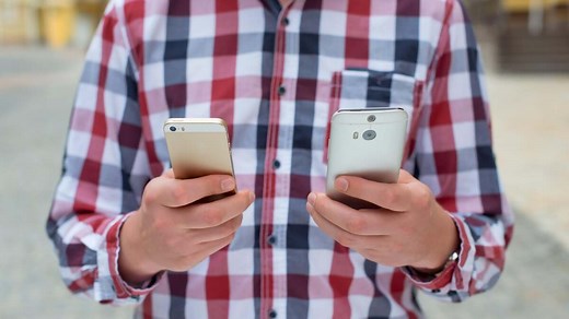 How to Stop Texts From Going to Your Old Phone