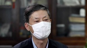 The Wuhan Institute of Virology of the Chinese Academy of Sciences is working on an inactivated vaccine for #COVID19. It houses the Wuhan National Biosafety Laboratory. As China's first level-four biosafety lab, it has been the focus of suspicion and conspiracy theories since the outbreak began in the city. CGTN's reporter talked to the director of the lab about its work. | CGTN