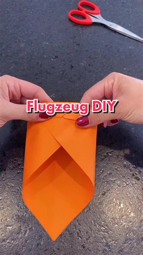 Flugzeug basteln ✈️ #flugzeug #basteln #diy #falten