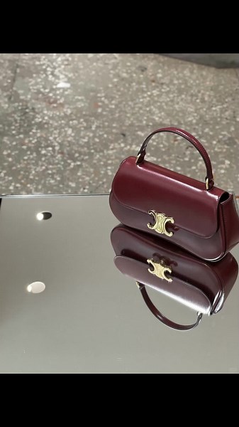 「ブランド品の賢い選び方とおすすめアイテム紹介」#シンプルファッション #大人カジュアル #モノトーンコーデ #綺麗めコーデ #シンプルイズベスト #上品コーデ #おすすめにのりたい #バズりたい #tiktokファッション #流行アイテム #ファッショントレンド #話題のアイテム #人気ブランド#OOTD（Outfit of the day）#fyp