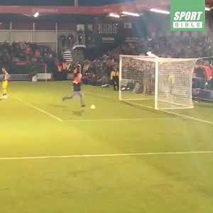 What a finish by the lad who invaded the pitch during the Salford City/Leeds Utd game on Tuesday night... 😄😄😄 | SPORTbible