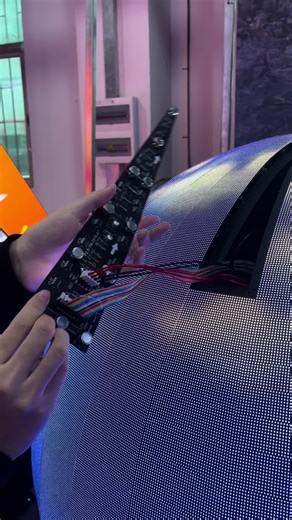 Spherical screen is super easy to install without programming#leddisplay #hightech #led #newdesign #creative