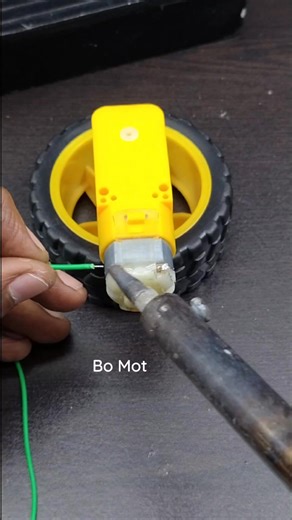 191K views · 1.4K reactions | Solar Tracker YouTube Tutorial link  https://youtu.be/dd9iTSdev4U?si=4XNdc9TCFcuxjBXe | Eazytronic Robotic Classes | Facebook