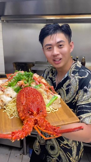 1.7M views · 7.4K reactions | Everyone says “恭喜发财” Gong Xi Fa Cai but I’m still poor.  During Chinese New Year we tell each other “Hope YOU get rich” but I don’t think it’s works so add another 4 words “红包拿来” which means GIVE ME RED POCKET. Work smart not hard. #YumYum #Lobsternoodles | DIMSIMLIM | Facebook