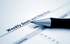 How to Set Effective Sales Goals ( Examples & Tips!)
