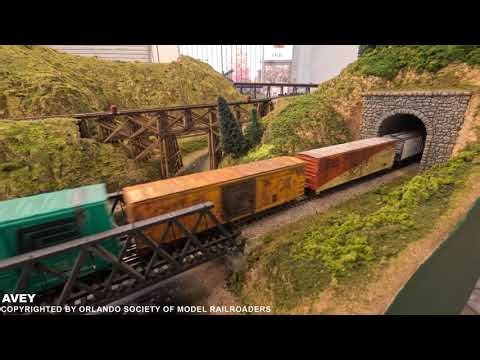 Classic Southern Railroading! Seaboard Coast Line Freight in HO Scale