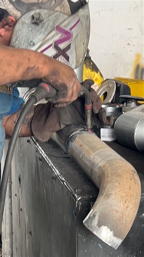 5.1K views · 76 reactions | Aquí te decimos algunos tipos de soldadura, 藺No toda la soldadura es igual… #mantenimiento #mecanicos #traileros #trailerosmexicanos #taller #mecanicodiesel #OPERADORES #mecanicadiesel #mecanica #mecanicadiesel #trailerosdela57 #electrodo #tipos #soldadura | Schettino refacciones y mantenimiento | Facebook