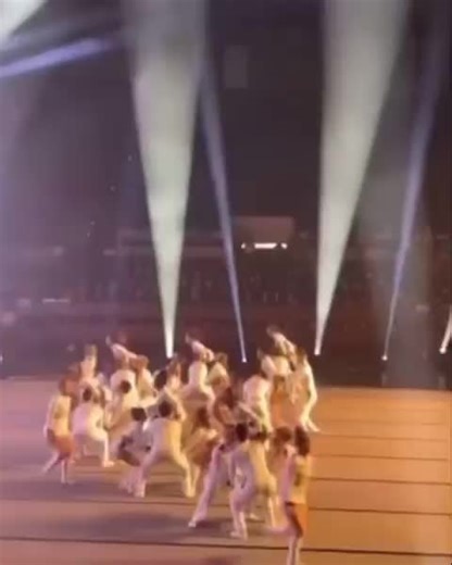 These baskets🤩🤩 #fyp #viral #cheer #champions #USA #tglc #topgun #foryoupage #competition #forupage #basket #toss #flip