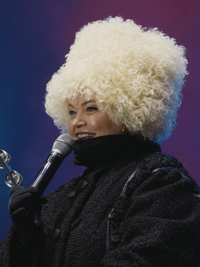 Highlights 🌟 25 decembrie la Bucharest Opera Christmas Market În ziua de Crăciun, am petrecut clipe minunate împreună, trăite în ritmul muzicii. 🎄🎶 Pe esplanada Operei, ne-am bucurat, am cântat și am simțit spiritul de sărbătoare din plin. #operachristmasmarket #targuldecraciunbucuresti #craciuninbucuresti #bucuresti