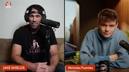 Nick talks about how he’s getting recognized all the time in public, and Jake says he has transcended into mainstream celebrity status."I went from everyone hating me. Every woman in particular hating me… then a year later I was mainstream. It's so weird."