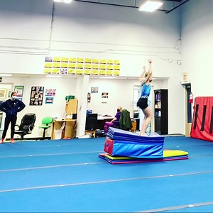 Front Tuck with Taylor , enjoying her challenge of the night! 💪🤸👍 | Olympia Gymnastics