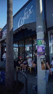 Solidarity signs are popping up in restaurants across Los Angeles. They’re a simple but powerful way to say we know our rights and we’ve got each other’s backs. To download your own solidarity sign and for more free Know Your Rights resources, head to ilrc.me/protect | L.A. TACO