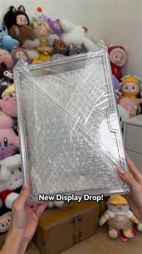 Dust-Proof Acrylic Display Case for Figurines