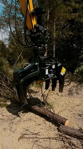 Compact, mobile, and powerful – perfect for urban jobs and heavy-duty cutting. In stock now and fitted with Grapple Saw, this machine combines mobility, stability, and cutting power in one compact design. 👉 Limited stock – contact us today! | Orbis Machinery