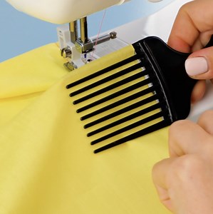 344K views · 1.1K reactions | DIY Your Way to a Fresh Wardrobe with Easy Sewing and Repair Hacks! | 5-Minute Crafts Family | Facebook