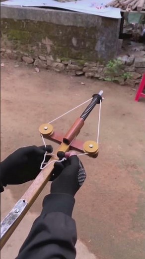 Spring crossbow on rollers 3