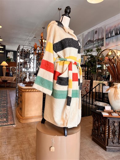 Vintage Hudson Bay Style Wool Blanket Coat Handmade Polar Star Wool Coat Hooded Ranch Coat Belted Western Cabin Coat Women’s Medium - Etsy