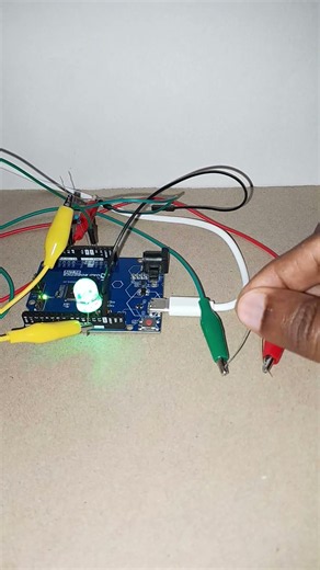 Cover This Sensor & The Light Turns ON! Arduino LDR Magic 2026