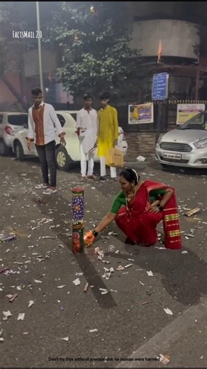 Never Make This Mistake While Bursting Firecrackers #shorts #ytshorts