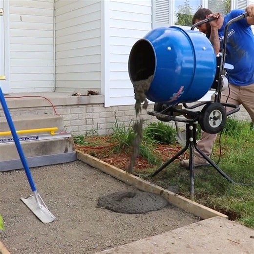 Replace a Damaged Section of Sidewalk #marshalltown #madeinusa #diy #concrete