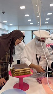 Student work in our international dessert course 918369285603 | Heena Kausar Raad