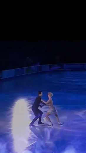 Stunning Ice Skating Routine with Graceful Spins and Jumps