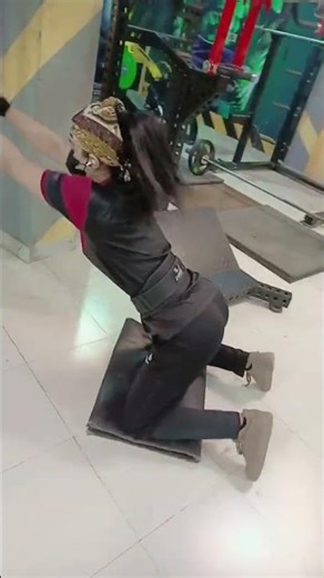 leats back workout with cable machine#fitness model gym motivation