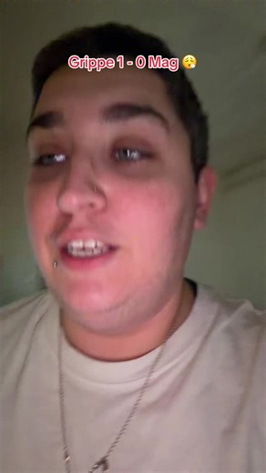 Qui mange autre chose que de la soupe avec 40 de fièvre ? 😮‍💨😮‍💨😮‍💨#magetmanue #grippe #malade #yfp #pourtoi