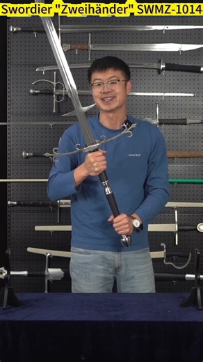 Swordier’s New “Zweihänder” – A Review & Test of This 8.4lb Beast! | Part 1 #swordier #shorts