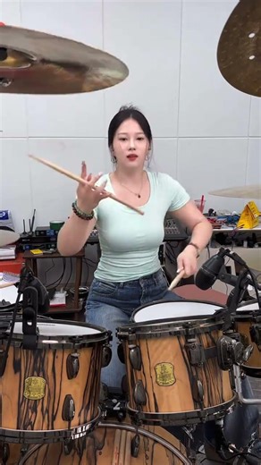 超燃鼓點，聽完想打鼓#shorts #MostSatisfying #shorts #drumcover #insanetalent #drummer