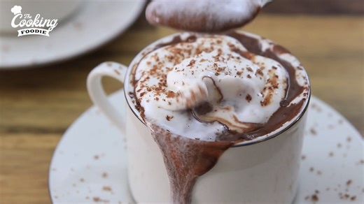 How to make a café-style winter drink at home