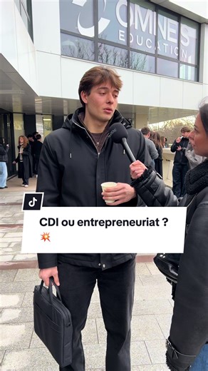 CDI ou Entrepreneuriat : Quel Est Ton Choix ?