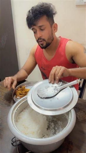 Our Daugther geeks ha first birthday special food #food #kuyyakitchen #chickenfry #muttoncurry