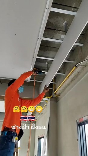 Ceiling Repair Tips from a Construction Worker