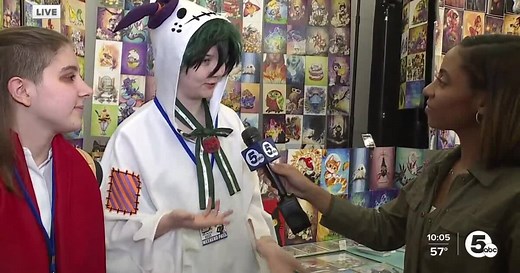 Akron Comicon rounds out 10th anniversary with crowds and star-studded lineup