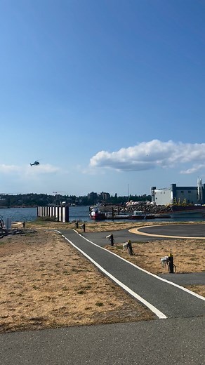 Proud to announce 49 North Helicopters just acquired an Astar B3 helicopter, to tackle wildfires across British Columbia. This powerful @airbus_helicopters will be a crucial asset in the Province efforts to combat the Old Man Lake fire, currently out of control south of Vancouver Island. This is a video of our pilot Alex landing at Victoria Harbour to refuel after water bucketing operations at the Old Man Lake fire🔥💧 | 49 North Helicopters