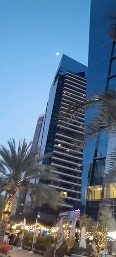 ✨🌇Dubai Marina: Glass Skyscrapers Glowing at Sundown