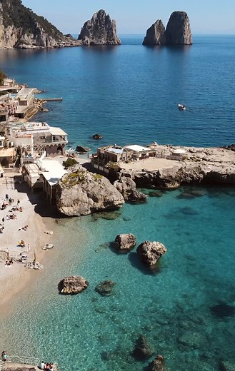 -1 month to spring☀️ 📍Capri, Italy #capri #visitcapri #visititaly #southitaly | Capri.com